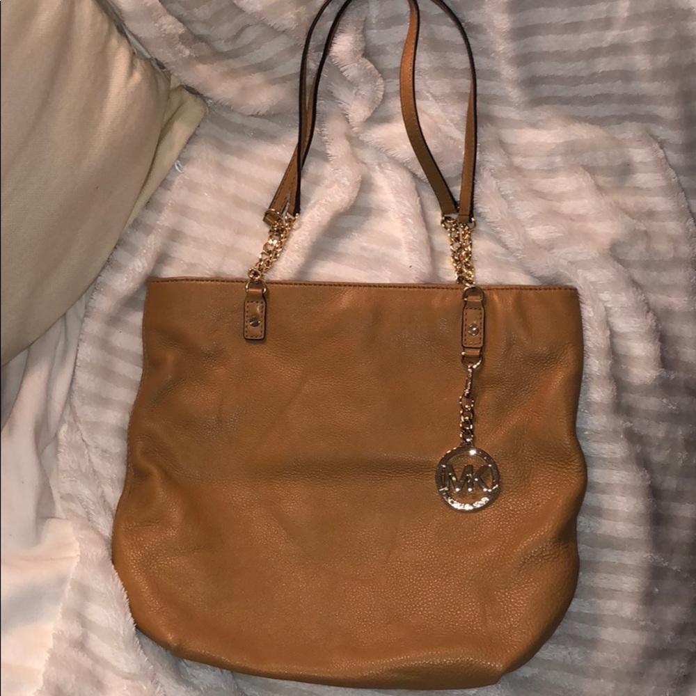 Michael kors purse